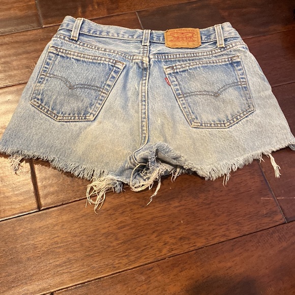 LEVI - 701 Student Fit, cutoff shorts, cotton - Picture 3 of 5